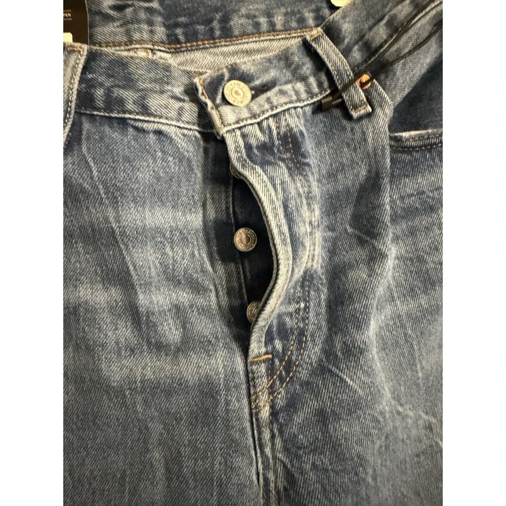 Levis 501 Original Jeans Mens 28x32 Blue Denim Straight Leg Button Fly NWT New